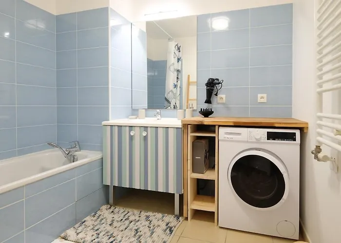 Beauregard- 2 Chambres, Terrasse & Garage * آنسي